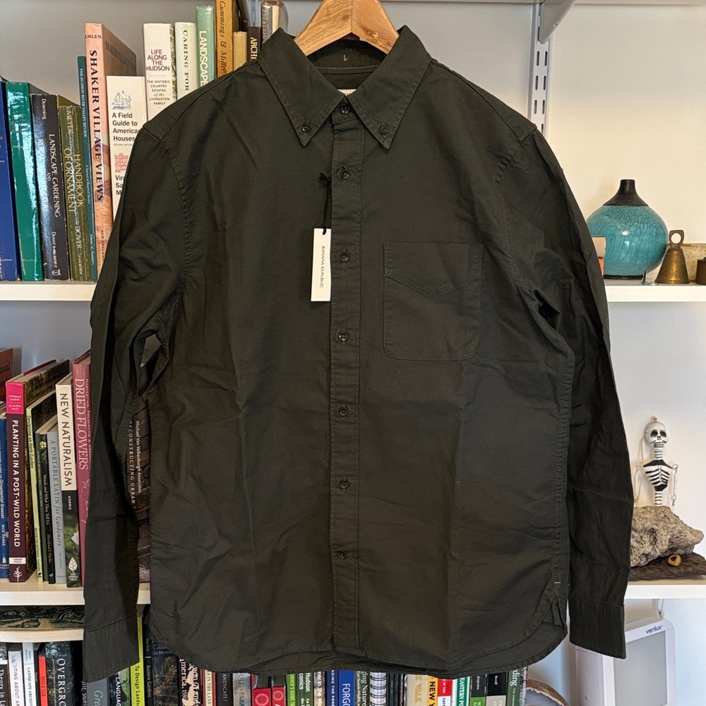 Banana Republic Men's Dark Green Casual Button Down Shirt